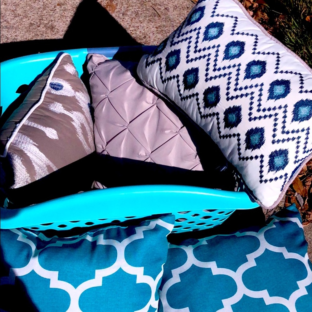 Decorative pillows